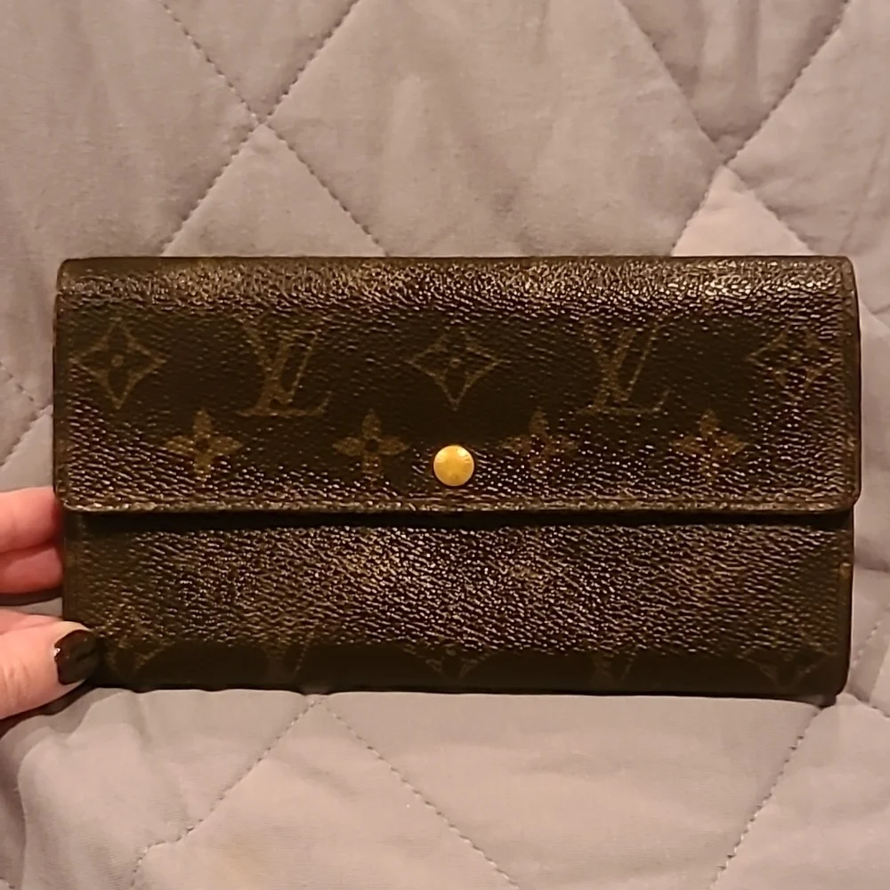 Louis Vuitton Monogram Brown Sarah Wallet